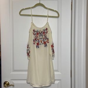 Size: S off white floral printed sundress